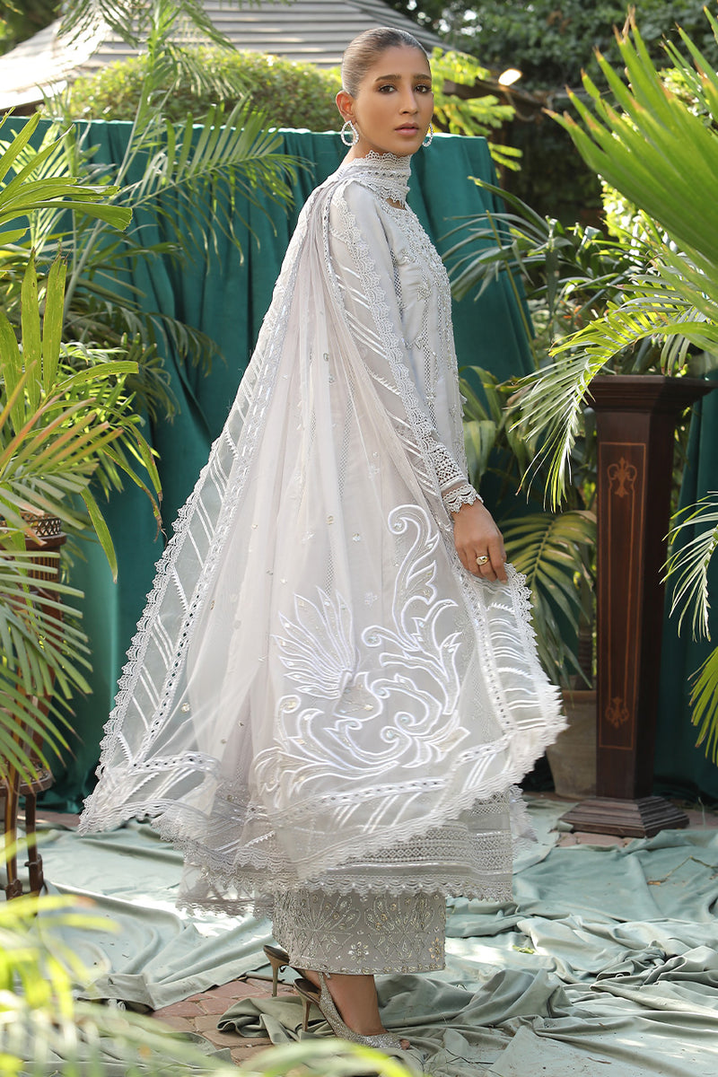 Fanoos - Nadia Farooqui